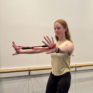 NUX Acacia Keyhole Top